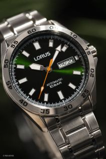 RL423CX9 Lorus Mens Automatic Green Steel 43mm