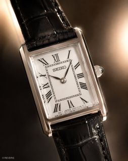 SWR107P1 Seiko Classic Ladies Roman Rectangular Petite 19mm